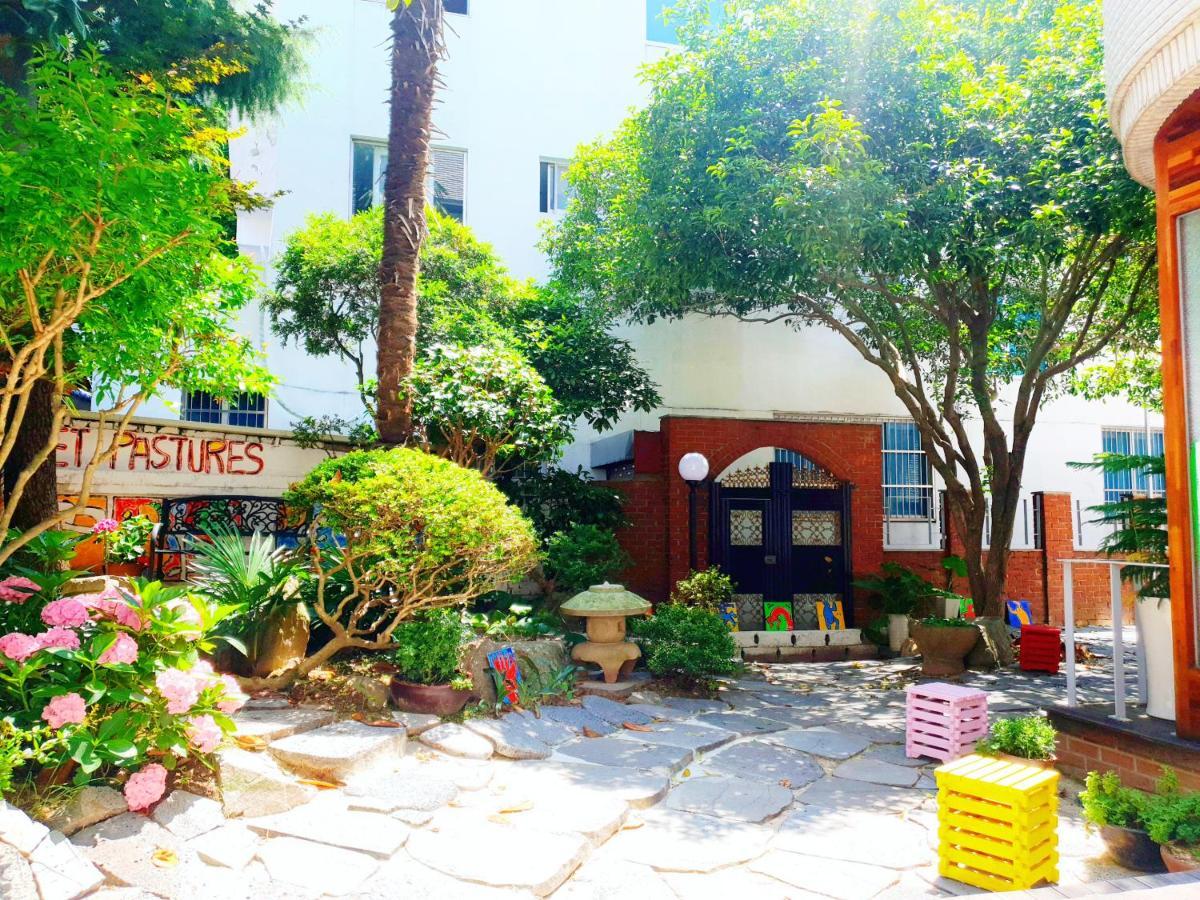 Gallery Family Hotel موكبو المظهر الخارجي الصورة