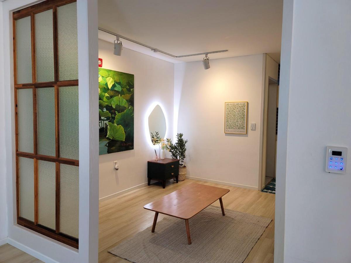 Gallery Family Hotel موكبو المظهر الخارجي الصورة